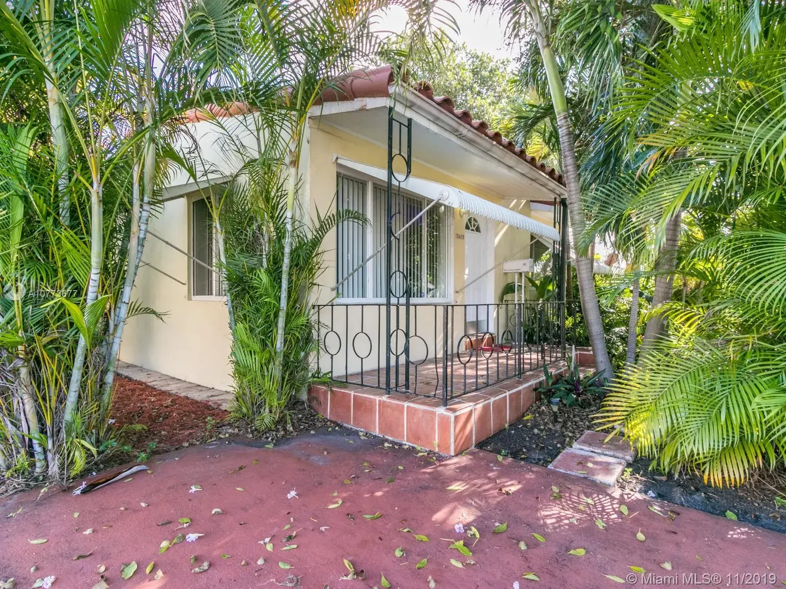 1615 Moffett St, Hollywood FL 33020