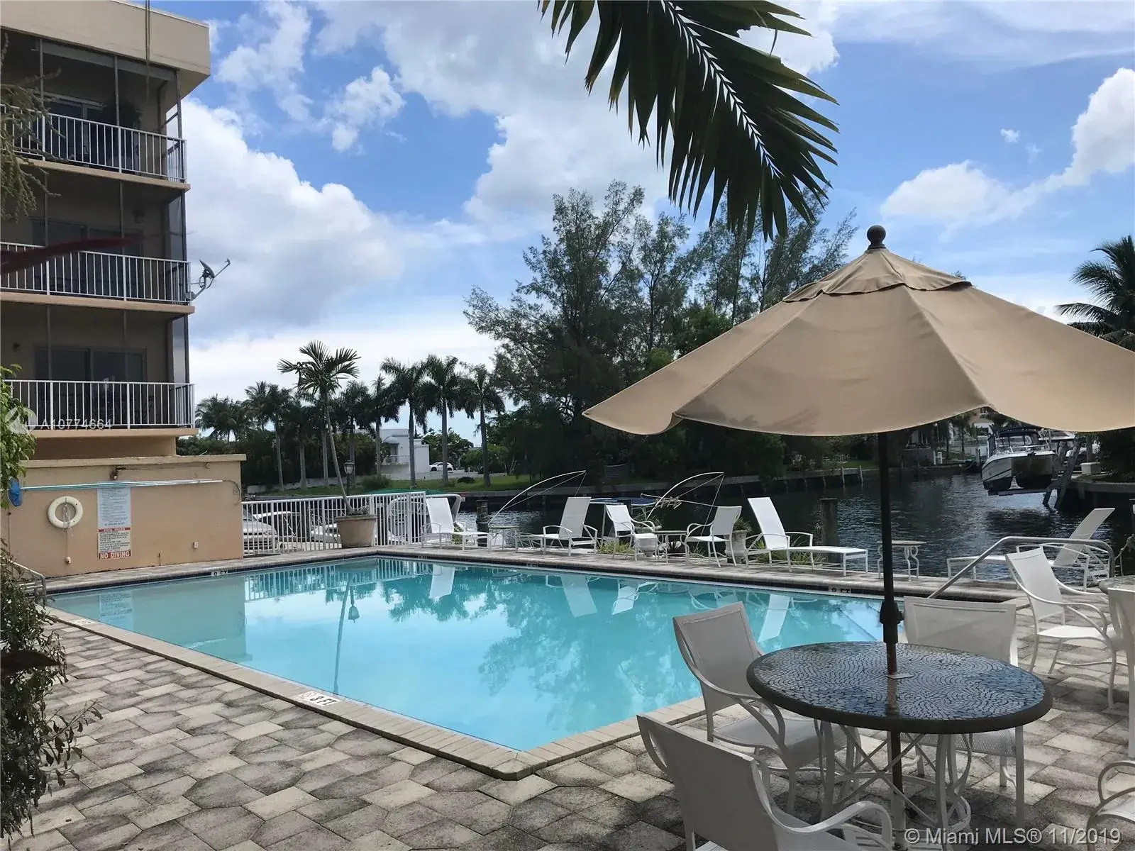 2640 NE 135th St # 403, North Miami FL 33181