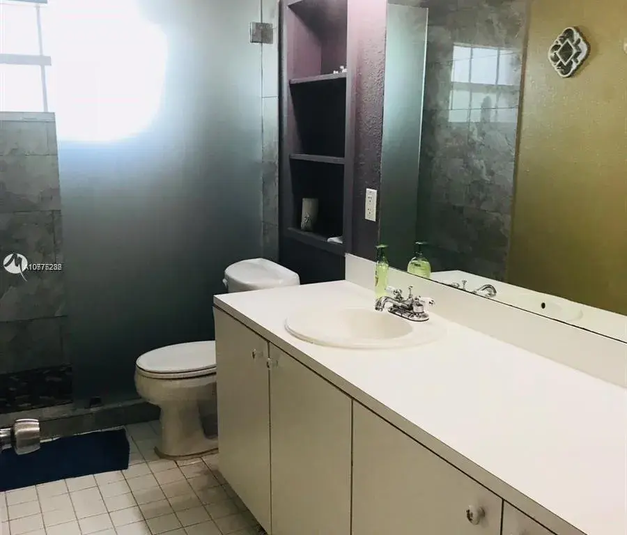 621 S 24th Ave # 0, Hollywood FL 33020