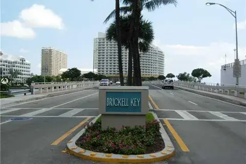 540 Brickell Key Dr # 409, Miami FL 33131