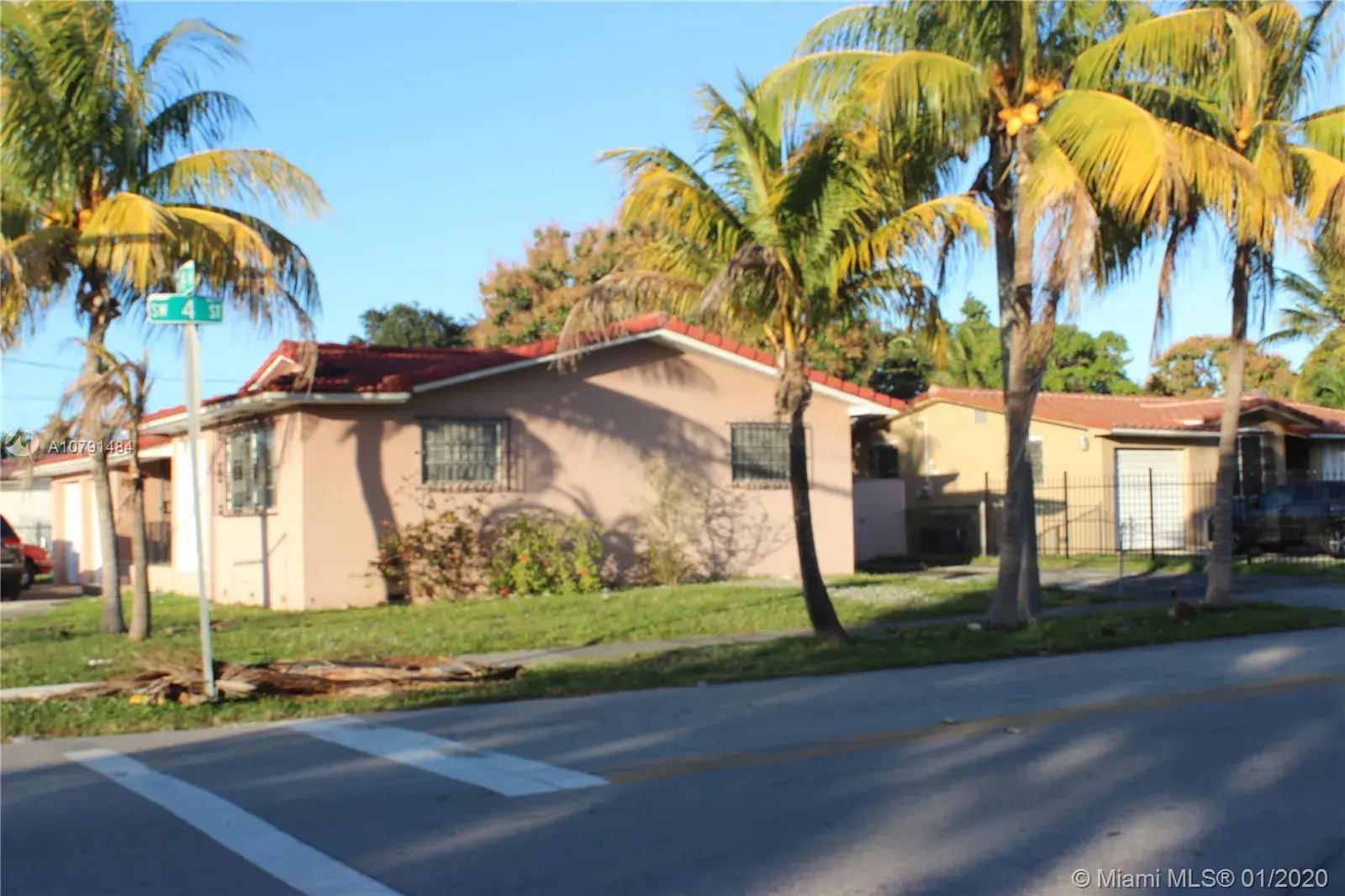 395 SW 49th Ave, Miami FL 33134 photo 2