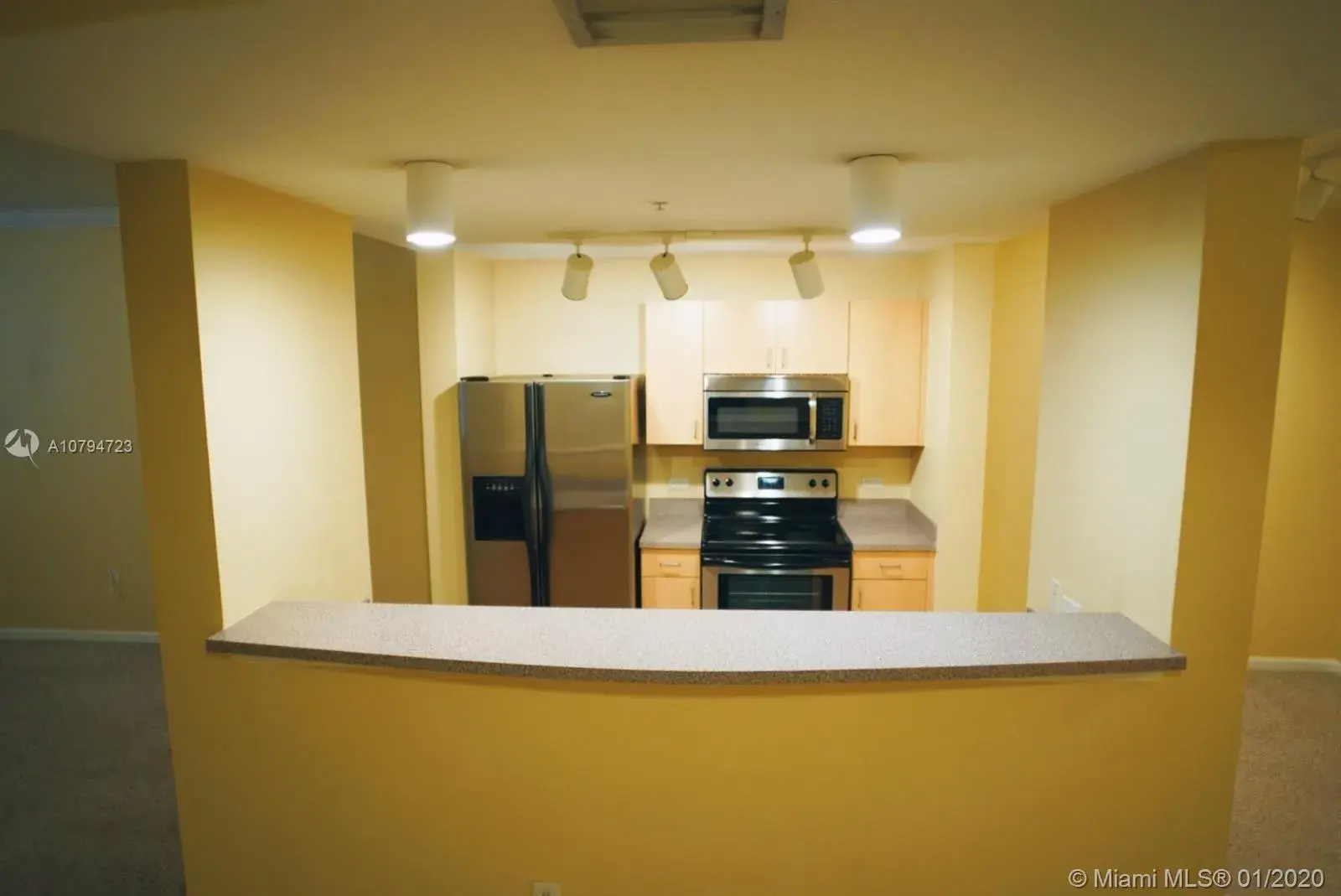 1 bedroom 1 bath Residential for sale at 533 NE 3rd Ave # 210, Fort Lauderdale FL 33301