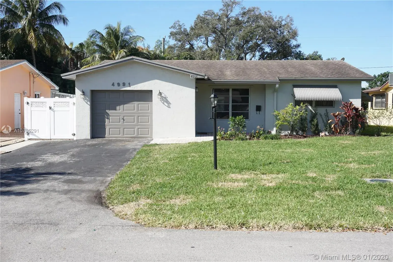 4 bedroom 3 bath Residential for sale at 4991 SW 29th Way, Dania Beach FL 33312