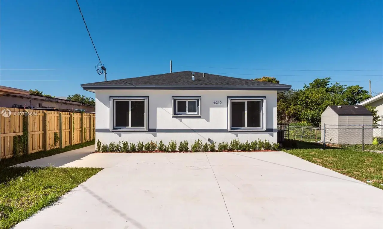 3 bedroom 2 bath Residential Lease for rent at 6240 NW 22nd Ct # 1, Miami FL 33147