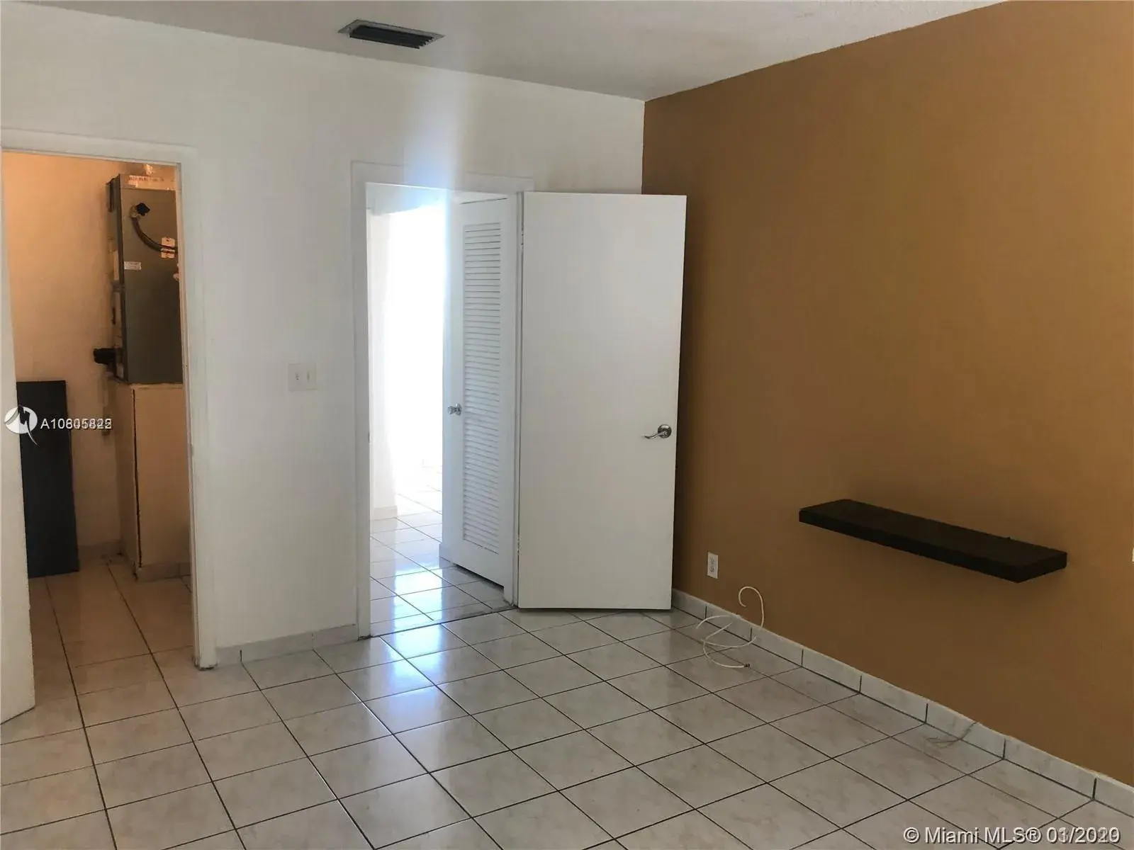 2420 Johnson St # 303, Hollywood FL 33020