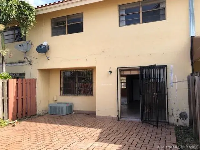 530 NW 109th Ave, Miami FL 33172