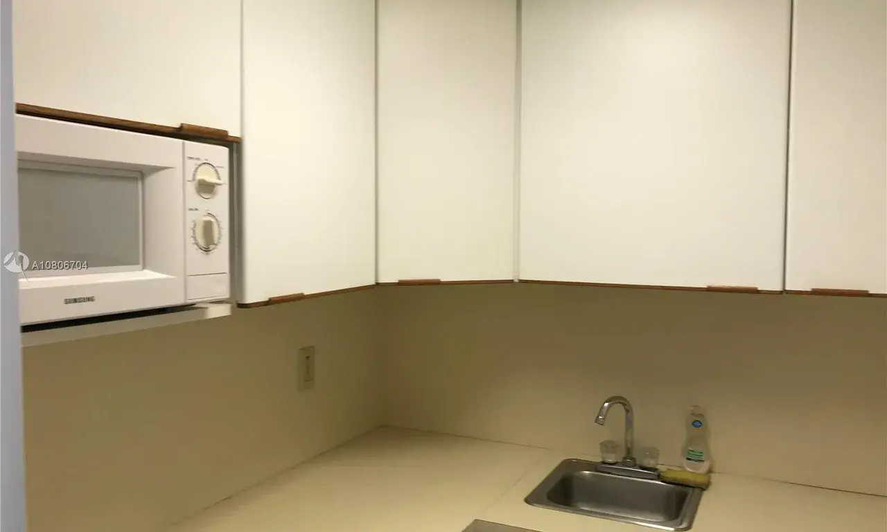 700 Biltmore Way # 717, Coral Gables FL 33134