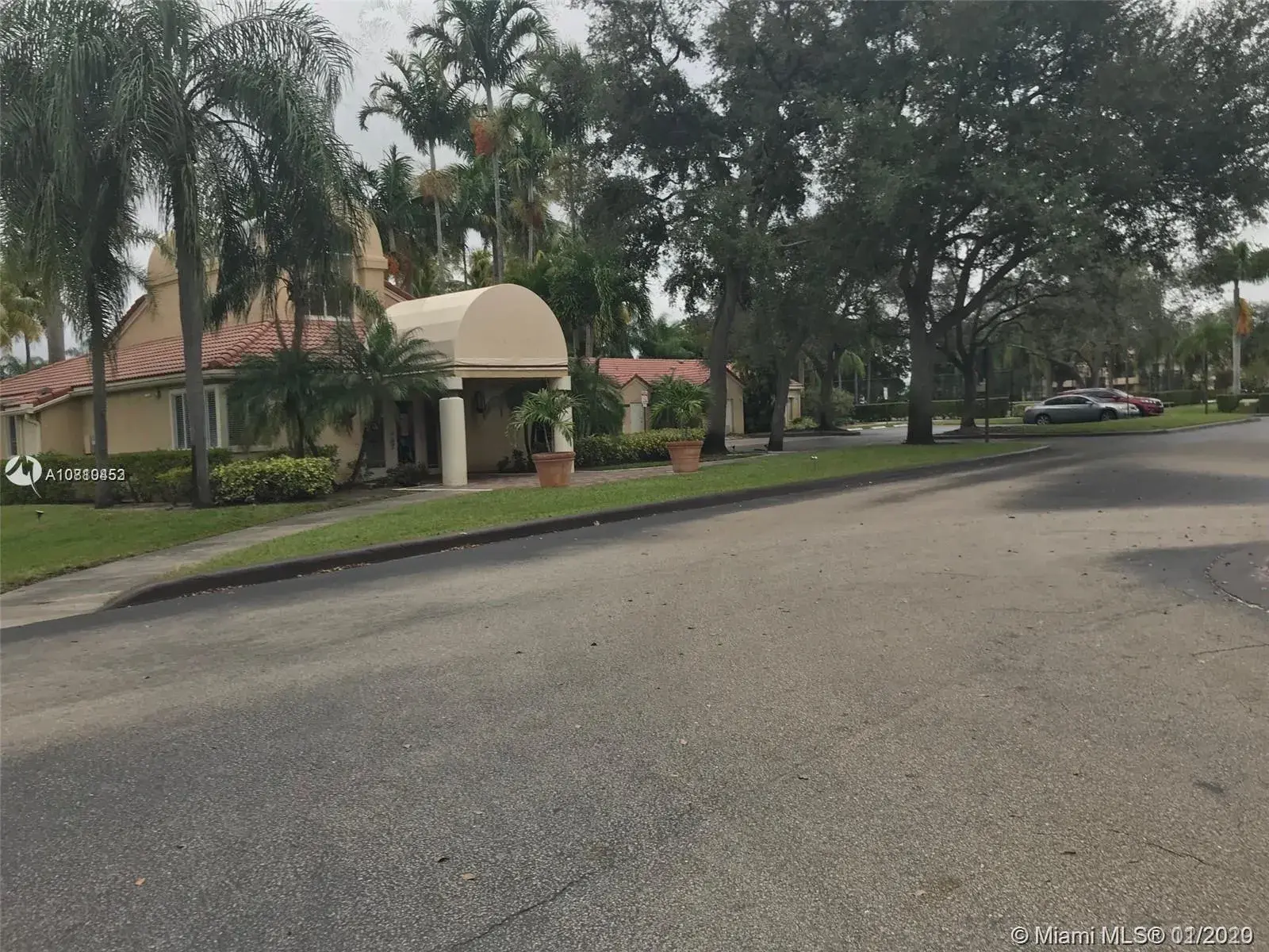 2 bedroom 2 bath Residential for sale at 831 Lyons Rd # 23101, Coconut Creek FL 33063
