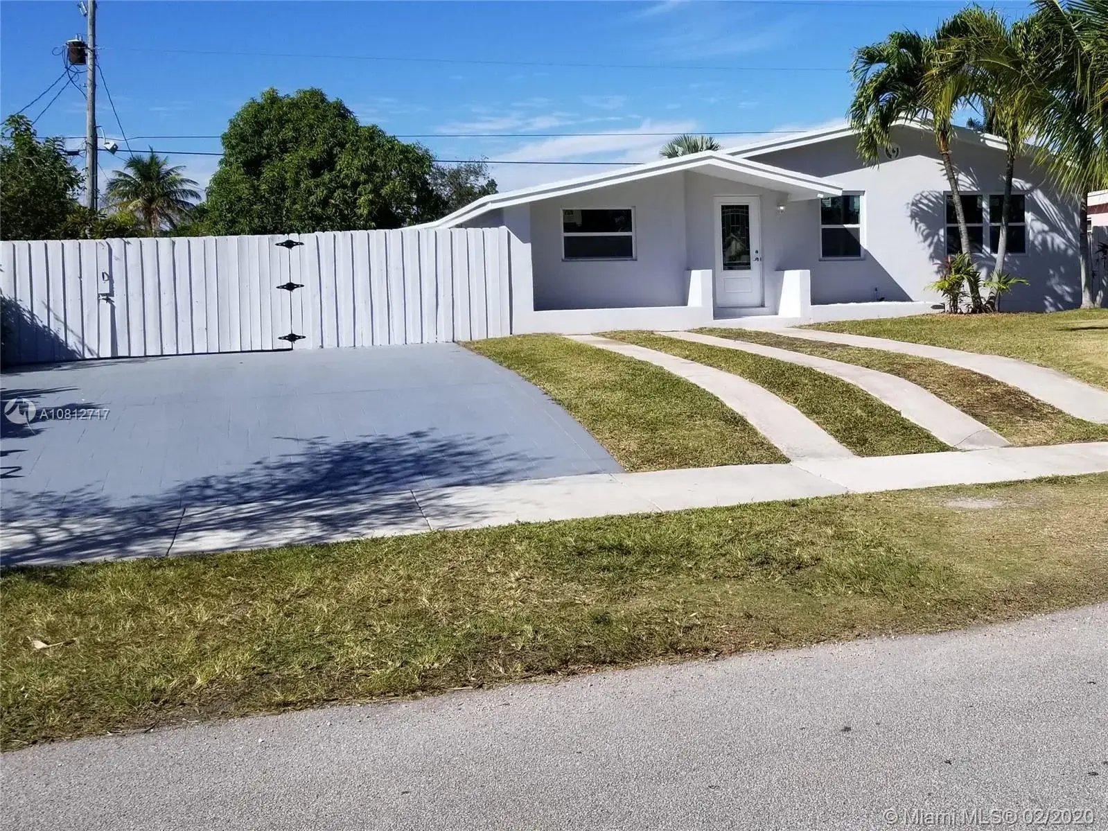 9781 Haitian Dr, Cutler Bay FL 33189
