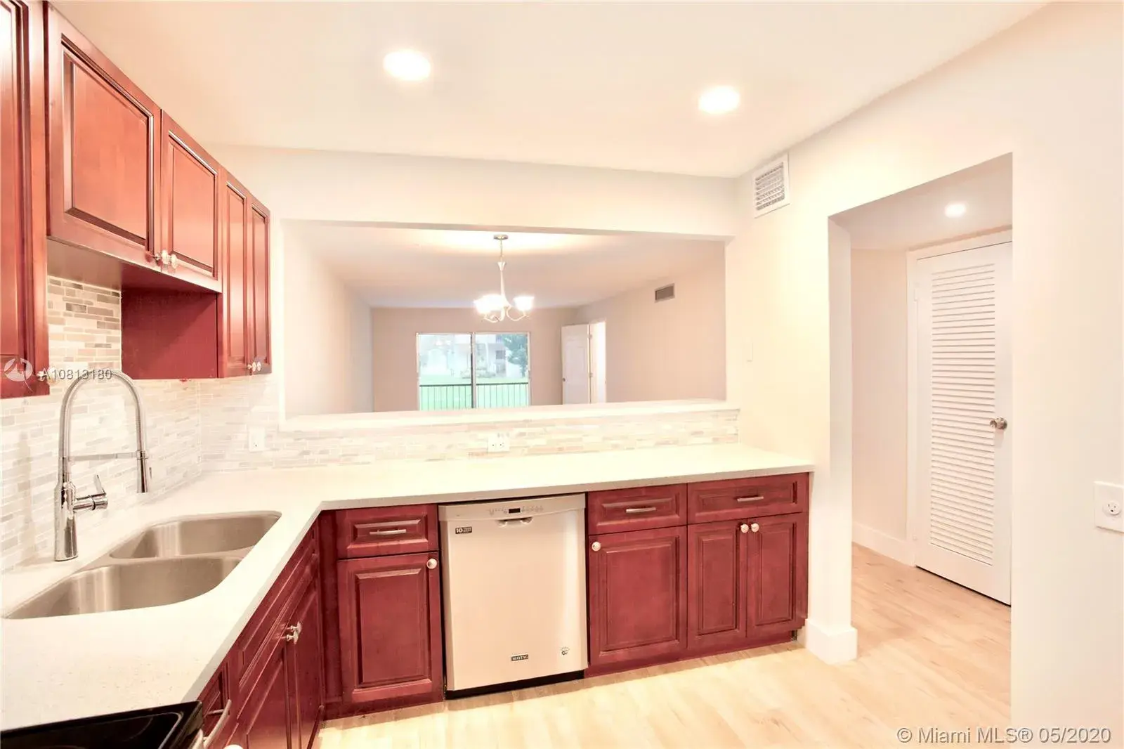 6061 N Falls Cir Dr # 104, Lauderhill FL 33319