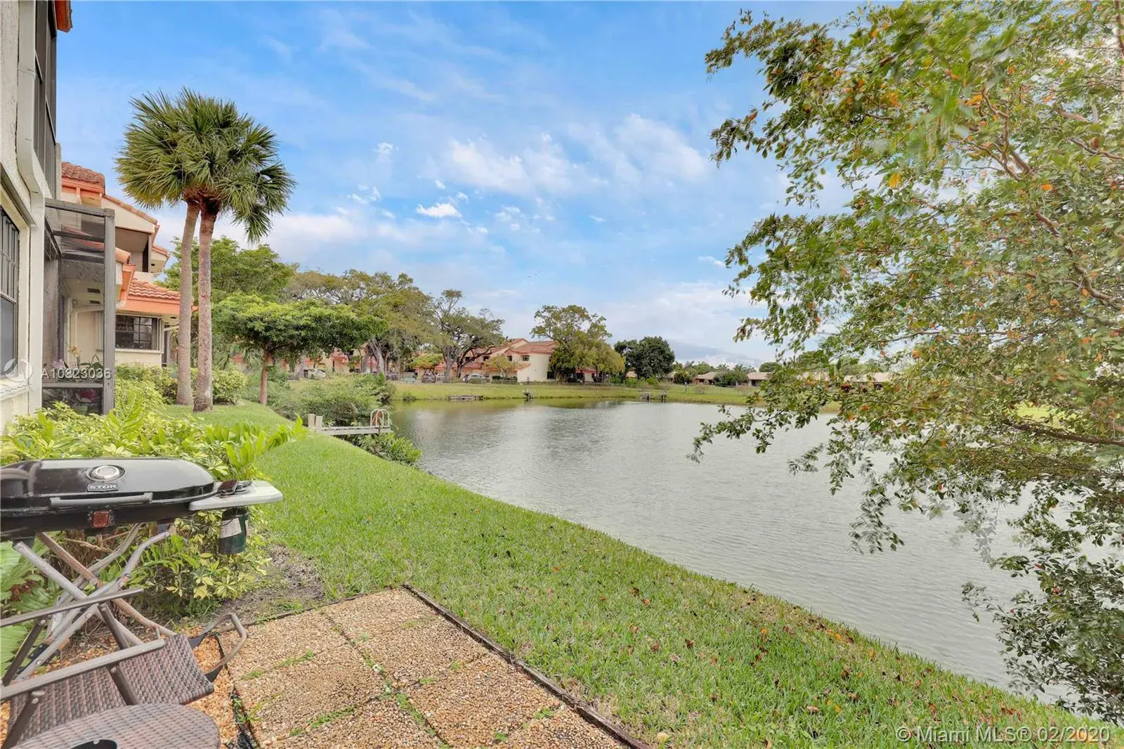 2 bedroom 2 bath Residential for sale at 3507 Emerald Oaks Dr # 1804, Hollywood FL 33021
