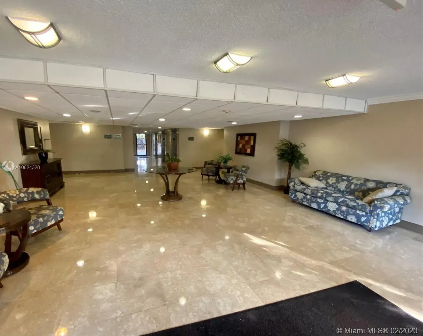 1 bedroom 1 bath Residential for sale at 1805 Sans Souci Blvd # 527, North Miami FL 33181