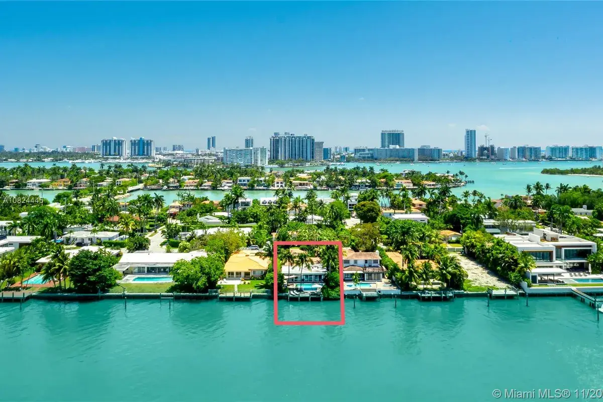 310 W Dilido Dr, Miami Beach FL 33139