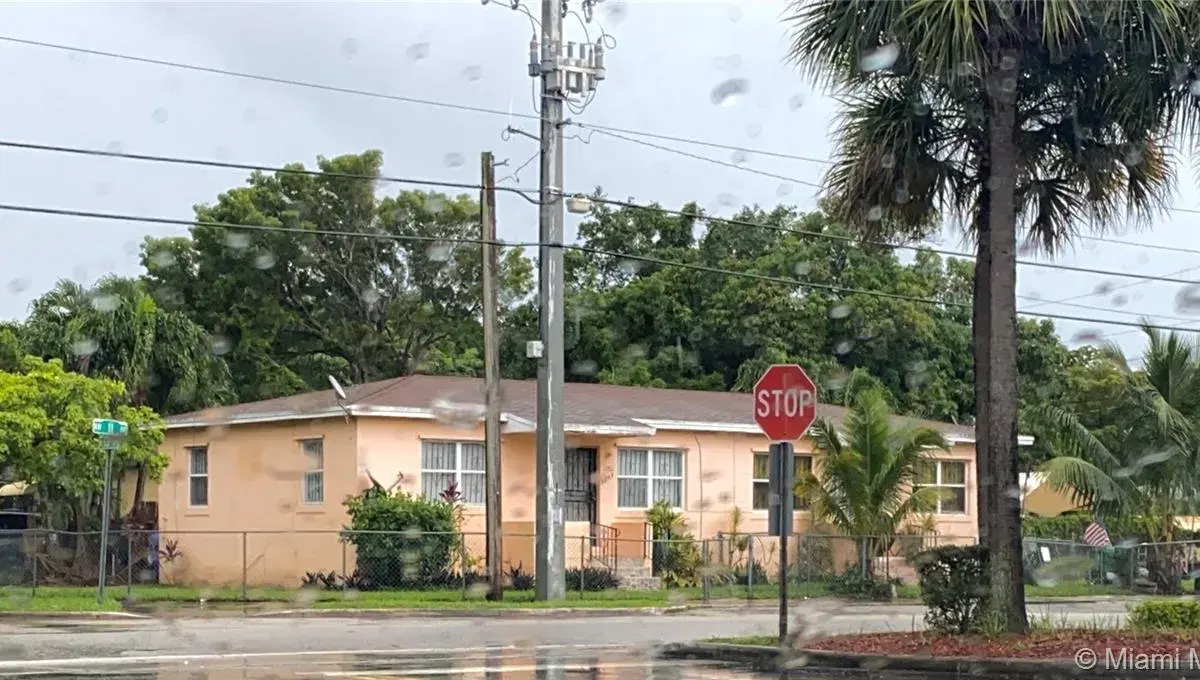 5243 NW 11th Ave # 5243, Miami FL 33127