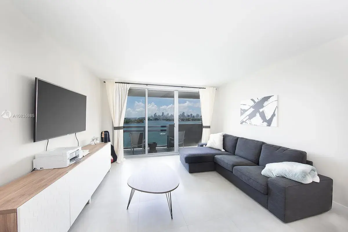 1500 Bay Rd # 1422, Miami Beach FL 33139