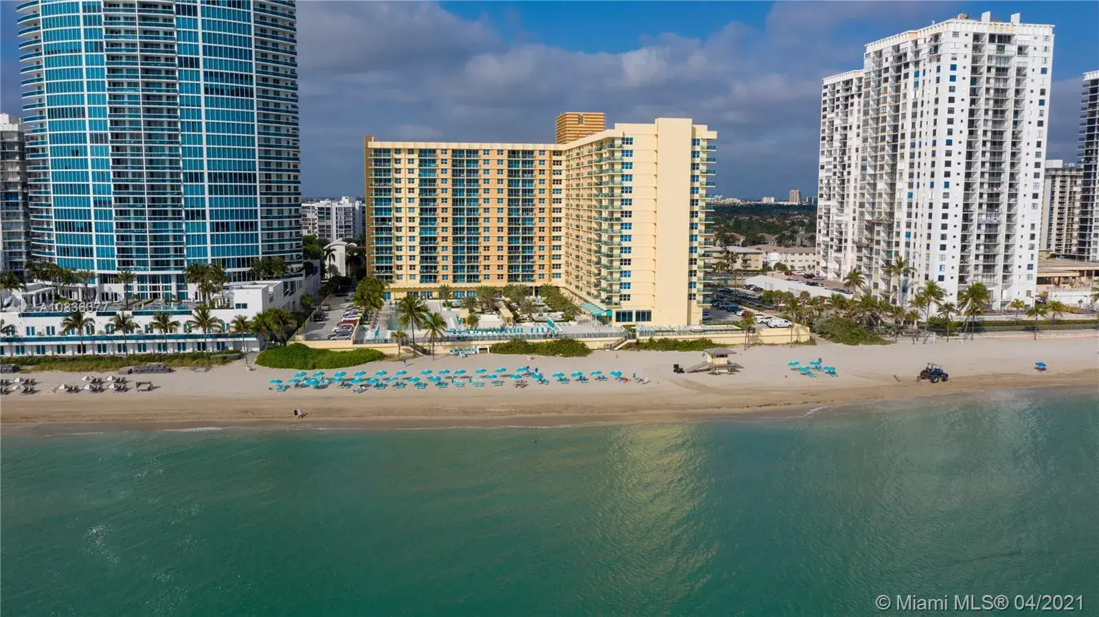1 bedroom 1 bath Residential for sale at 2501 S Ocean Dr # 1633, Hollywood FL 33019