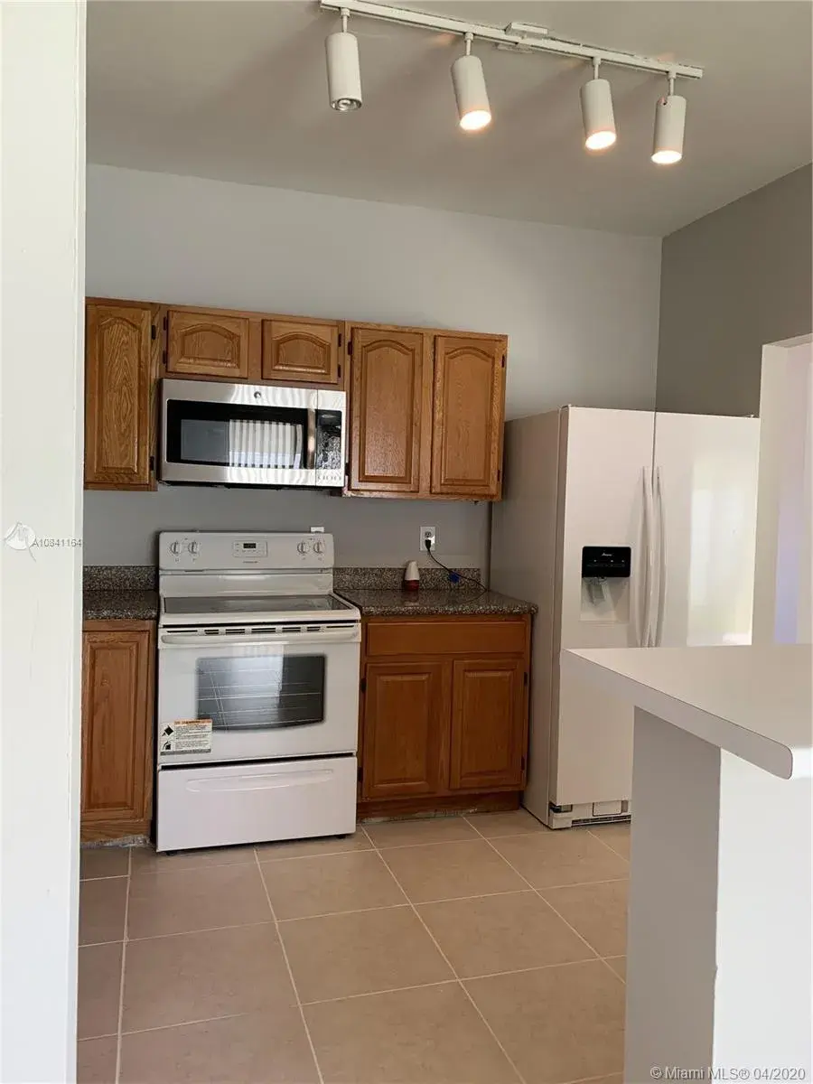 3 bedroom 2 bath Residential for sale at 6793 SW 152nd Pl # 93, Miami FL 33193