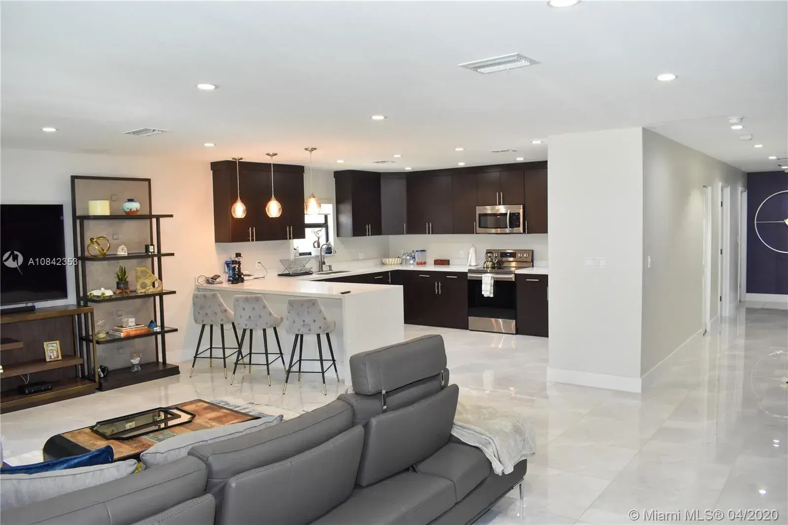 5630 Atlanta St, Hollywood FL 33021
