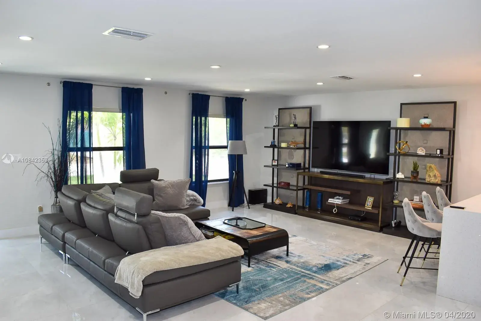 5630 Atlanta St, Hollywood FL 33021