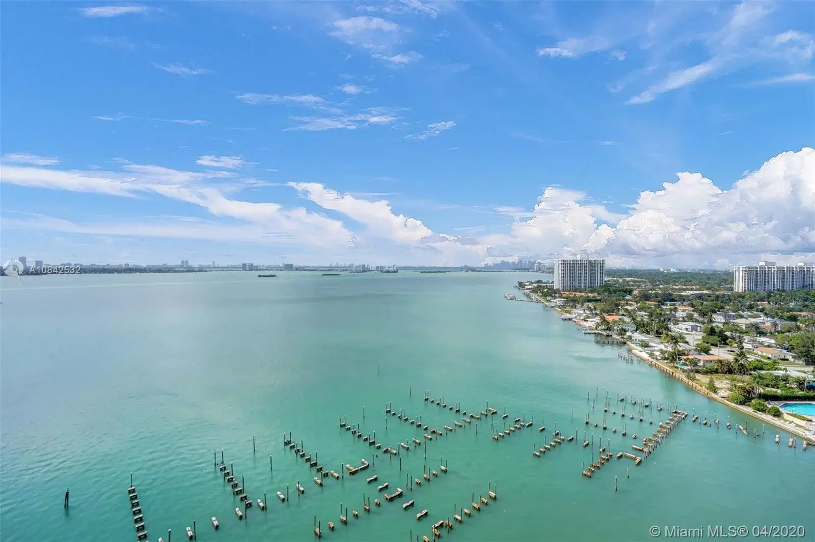 2 bedroom 2 bath Residential Lease for rent at 11111 Biscayne Blvd # 2105, Miami FL 33181