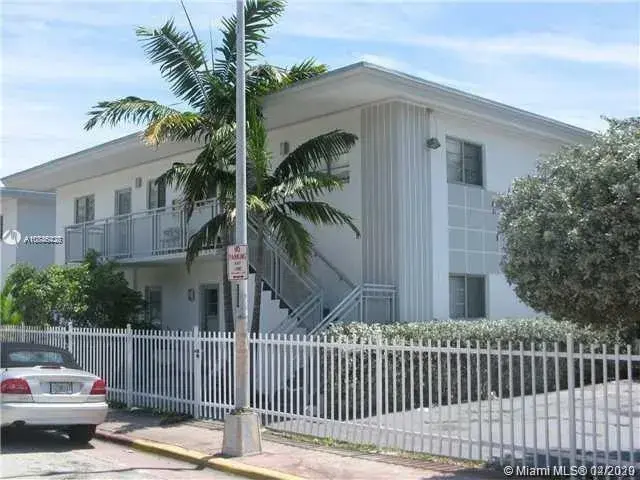 1 bedroom 1 bath Residential for sale at 1050 7 ST # 2, Miami Beach FL 33139