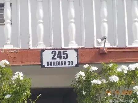 2 bedroom 1 bath Residential Lease for rent at 245 NE 191st St # 3002, Miami FL 33179