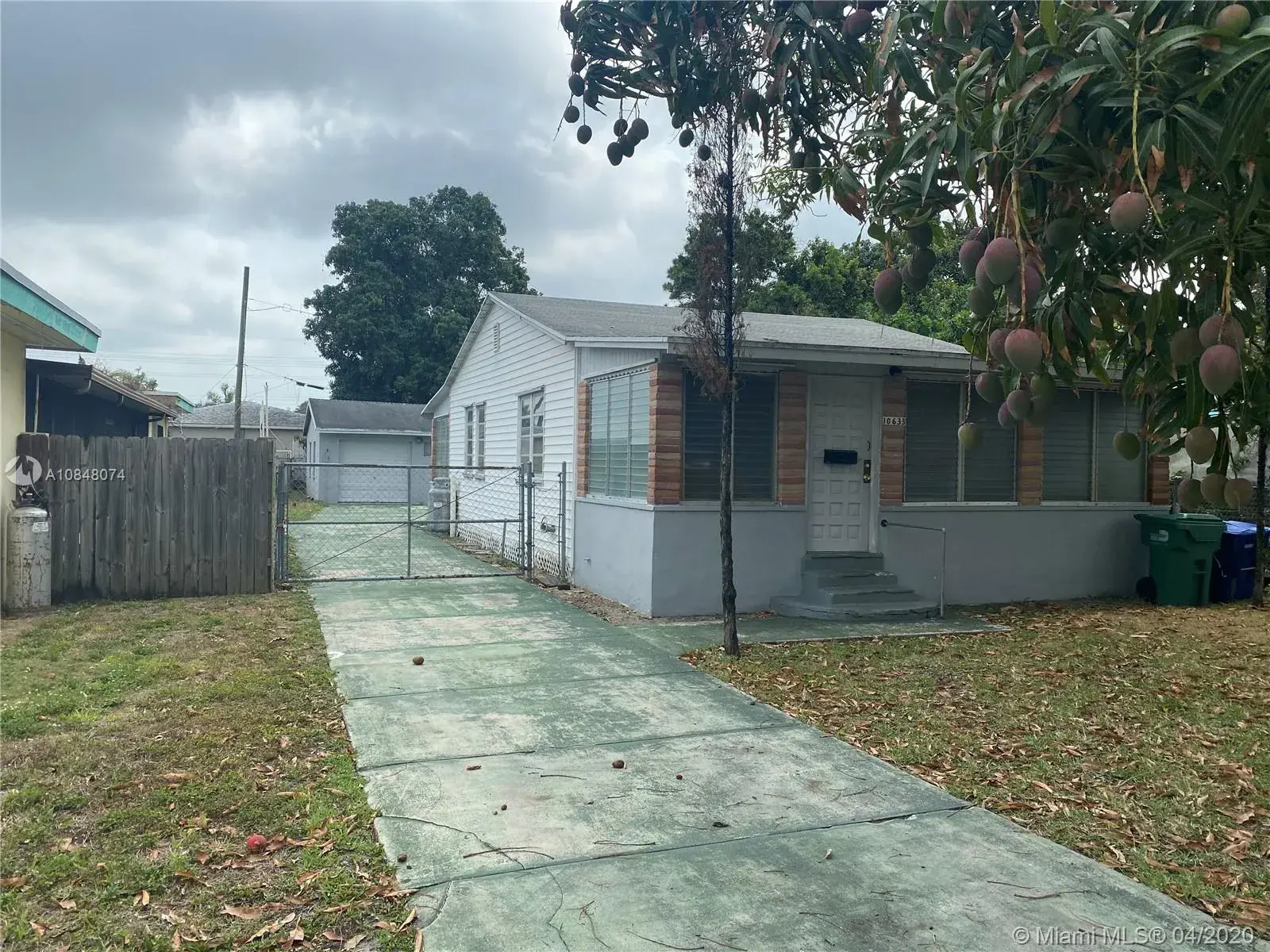 10633 NW 6th Ave, Miami FL 33150