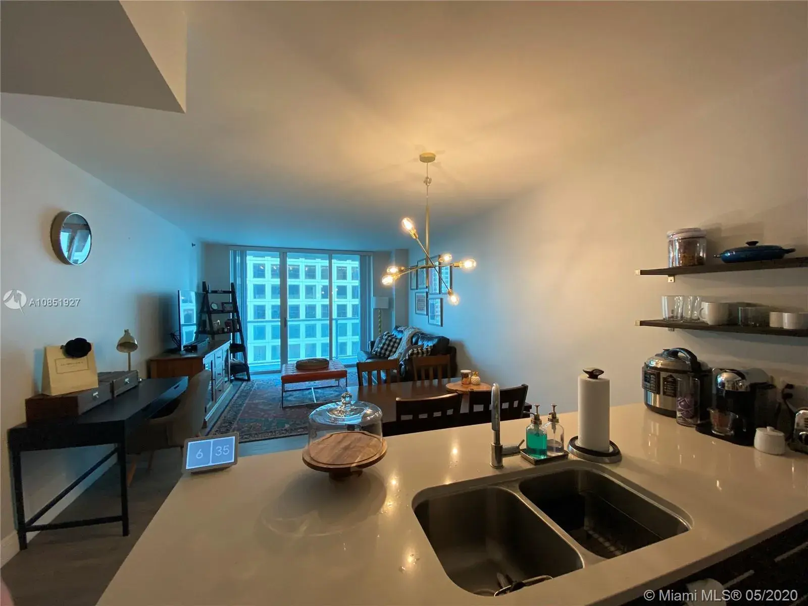 1 bedroom 1 bath Residential for sale at 500 Brickell Ave # 1906, Miami FL 33131