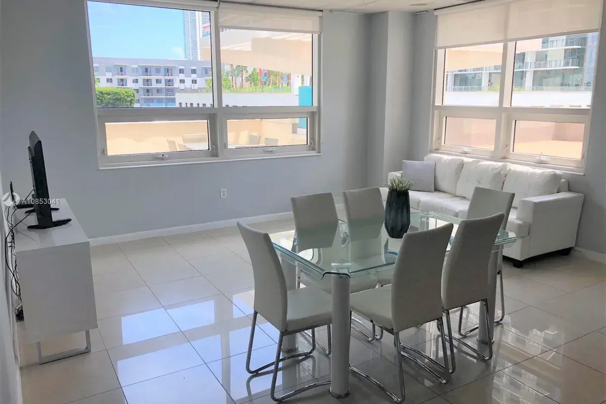 3250 NE 1st Ave # 516, Miami FL 33137
