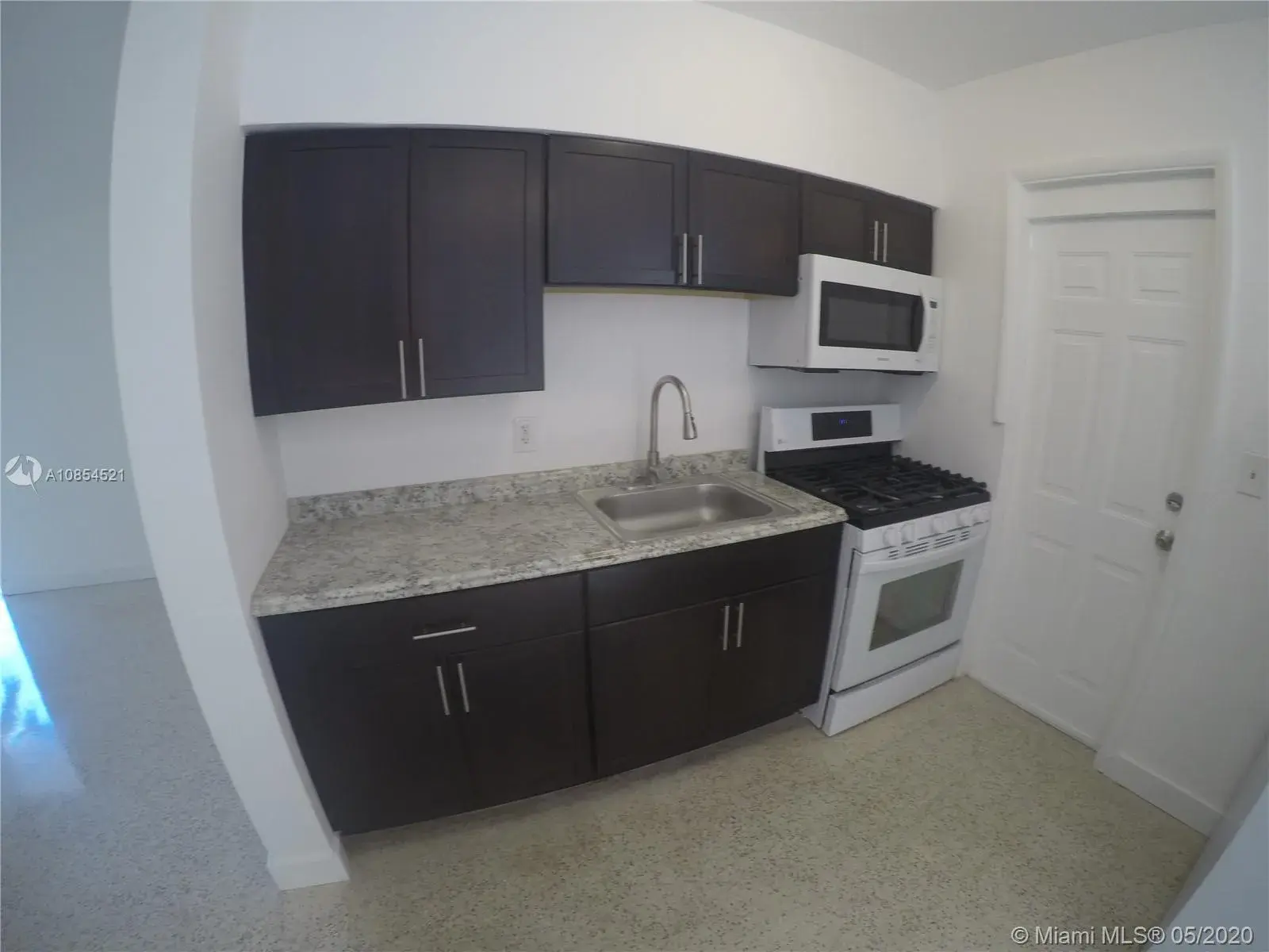 1 bedroom 1 bath Residential Lease for rent at 8010 Crespi Blvd # 1, Miami Beach FL 33141