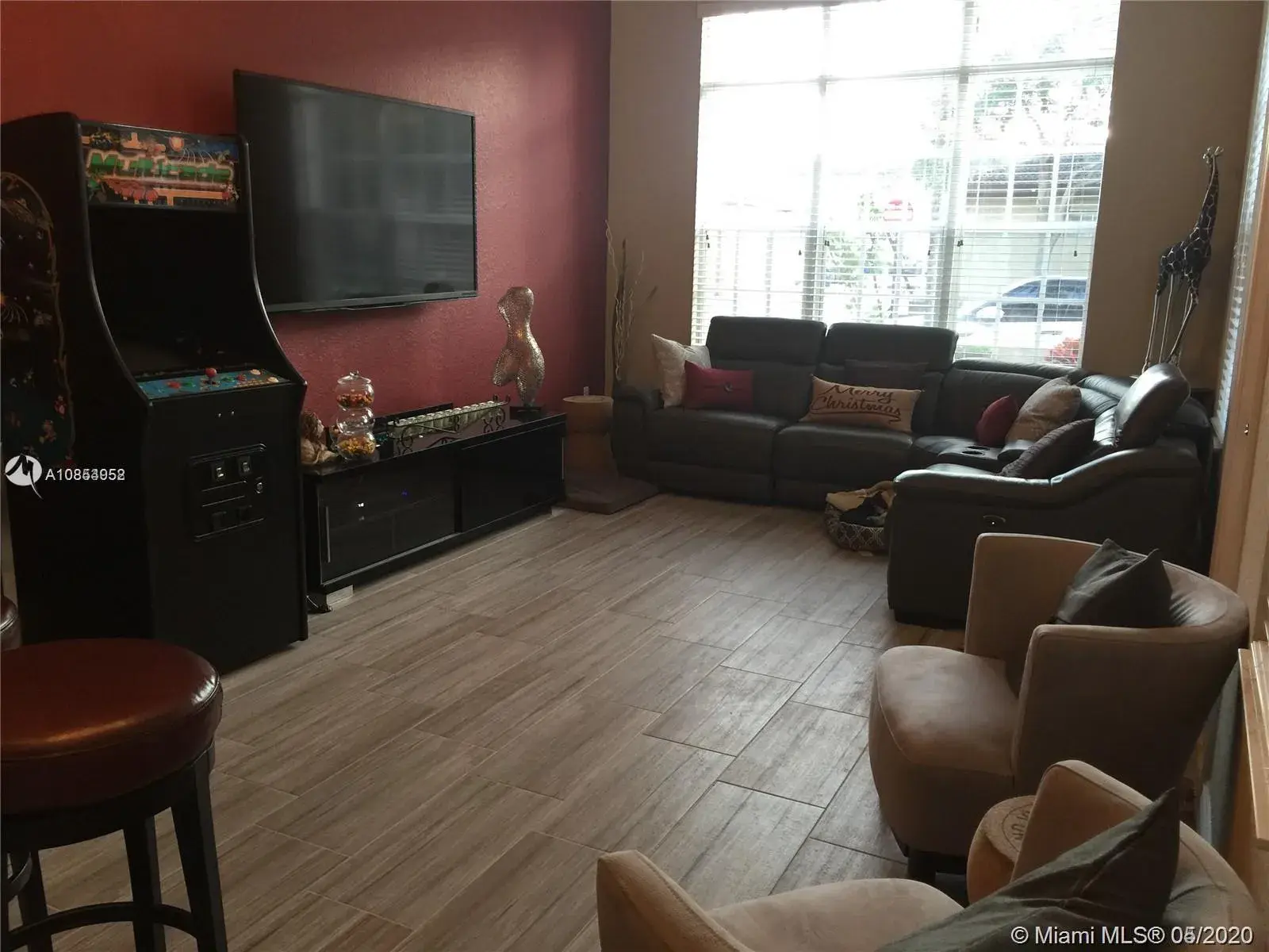 622 SW 147th Ter, Pembroke Pines FL 33027