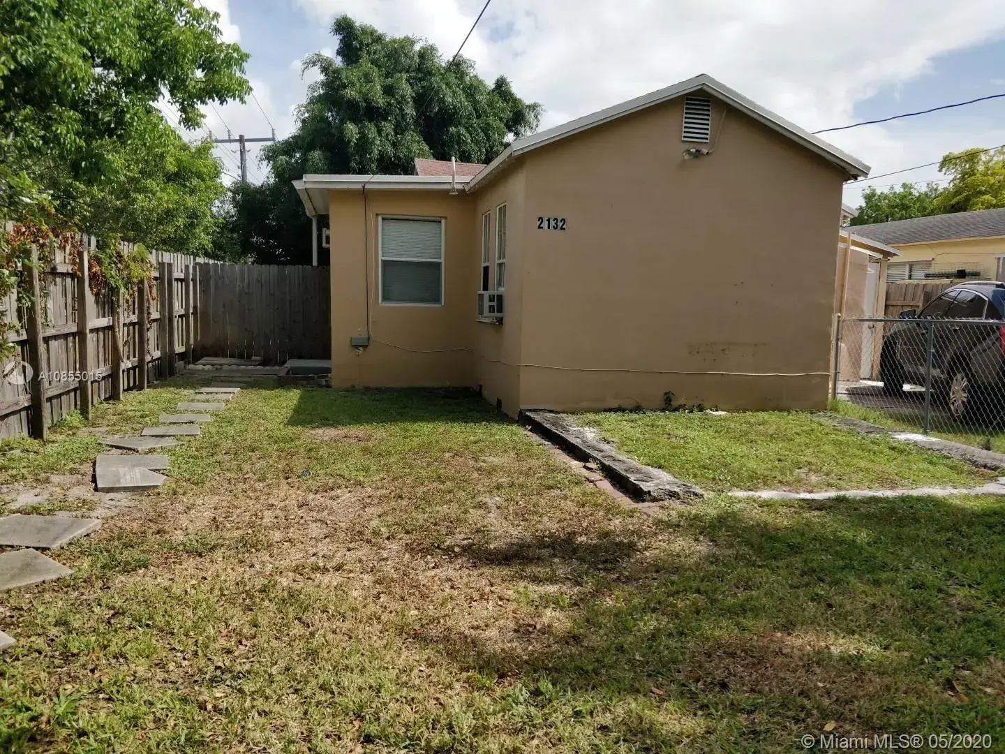 1 bedroom 1 bath Residential Lease for rent at 2132 Mckinley St # 2, Hollywood FL 33020