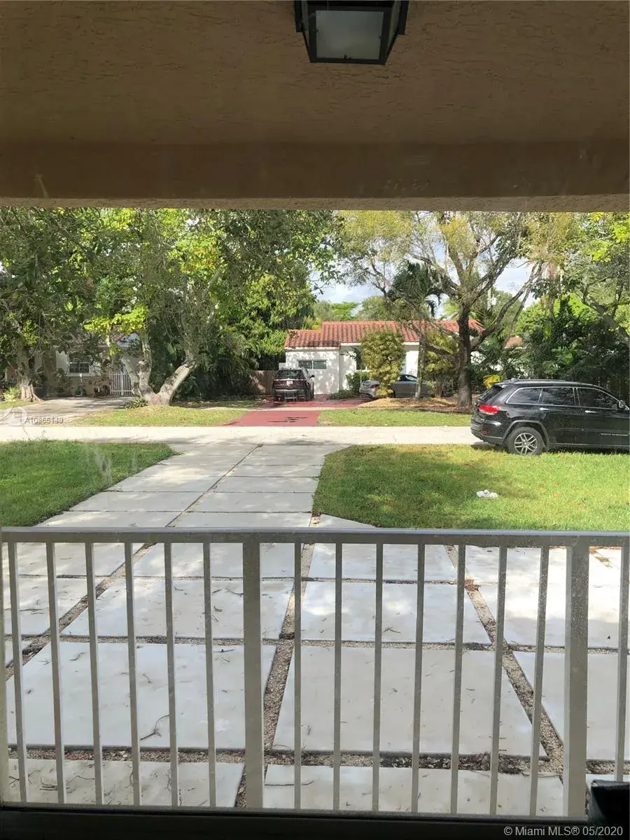 272 NW 91st St, El Portal FL 33150