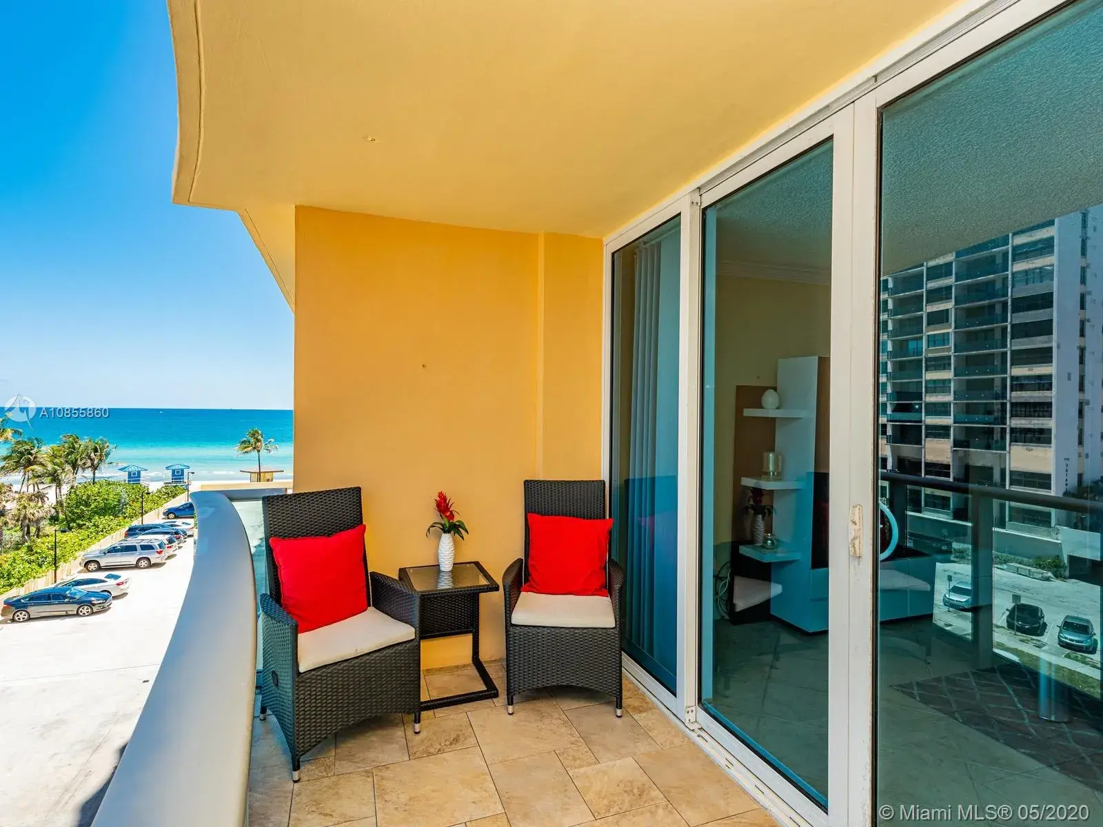 1 bedroom 1 bath Residential for sale at 2501 S Ocean Dr # 539, Hollywood FL 33019