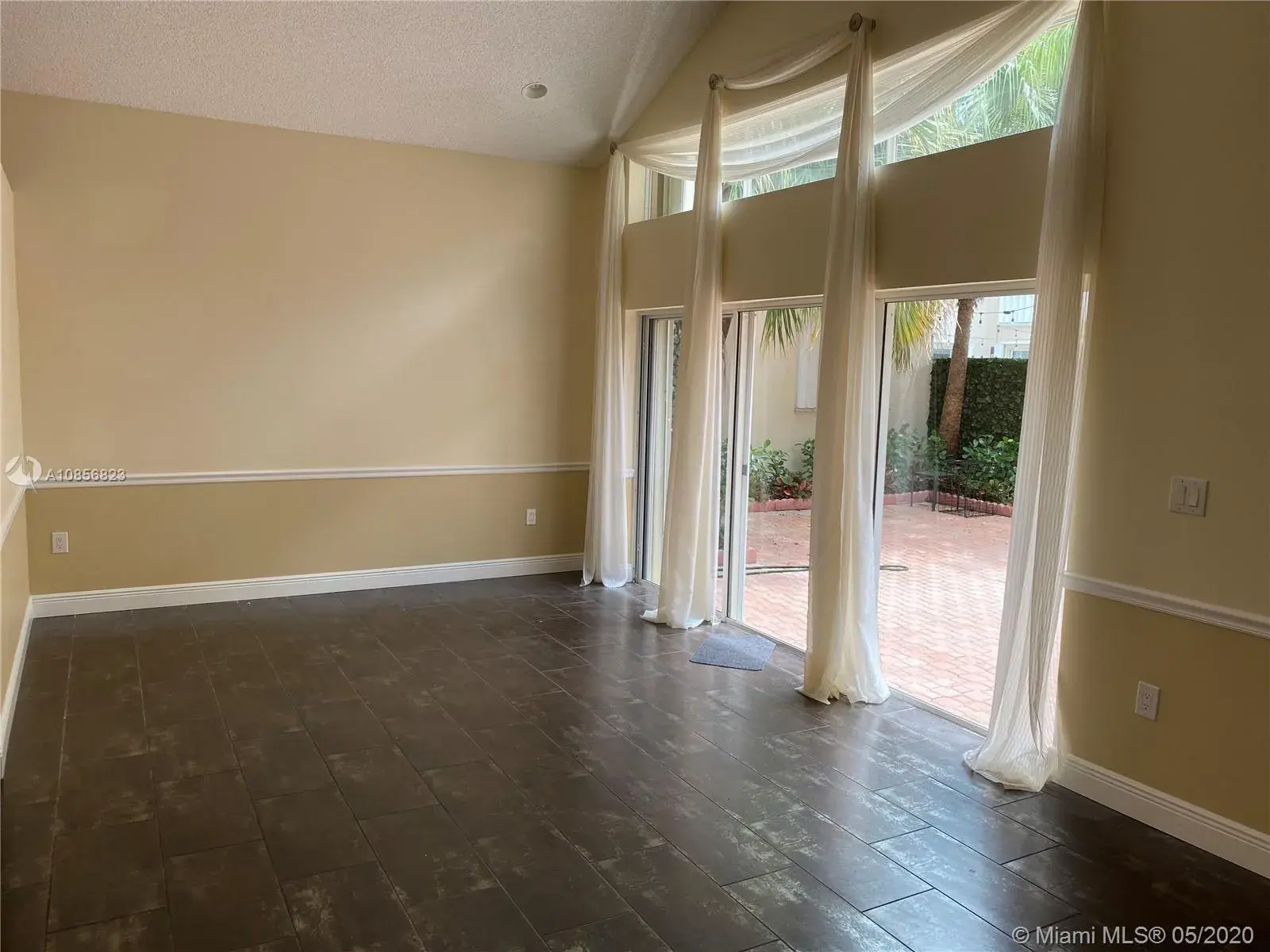 3 bedroom 3 bath Residential for sale at 1135 Lidflower St, Hollywood FL 33019
