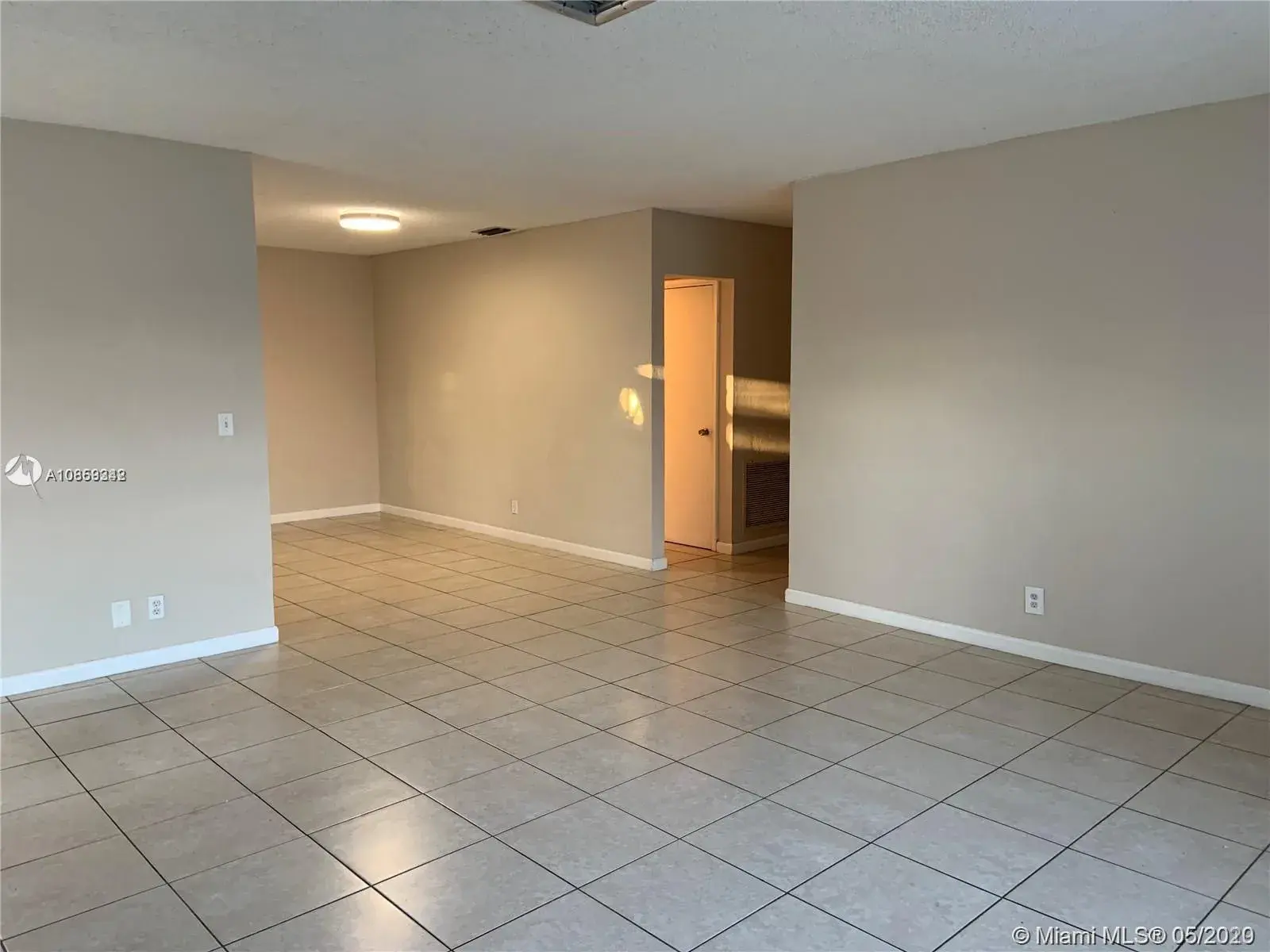 2840 Fillmore St # 10, Hollywood FL 33020