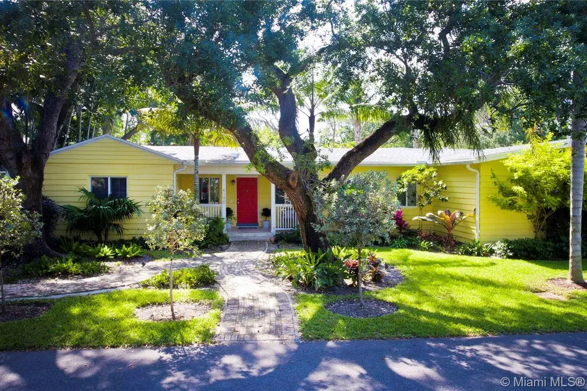 4190 Braganza Ave, Miami FL 33133