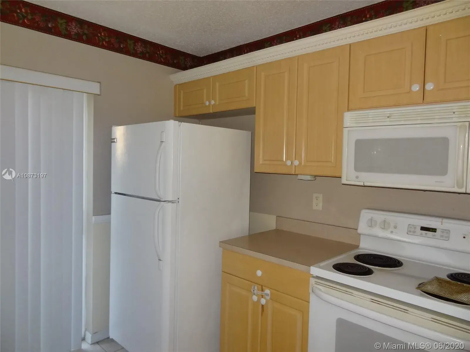 629 NW 208th Way, Pembroke Pines FL 33029