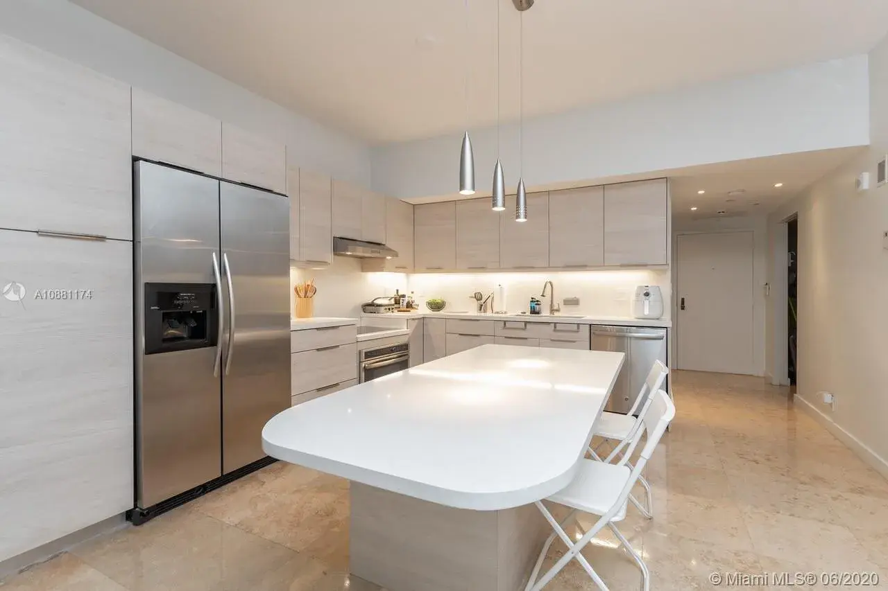 1 bedroom 2 bath for rent at 251 Crandon Blvd # 128, Key Biscayne FL 33149