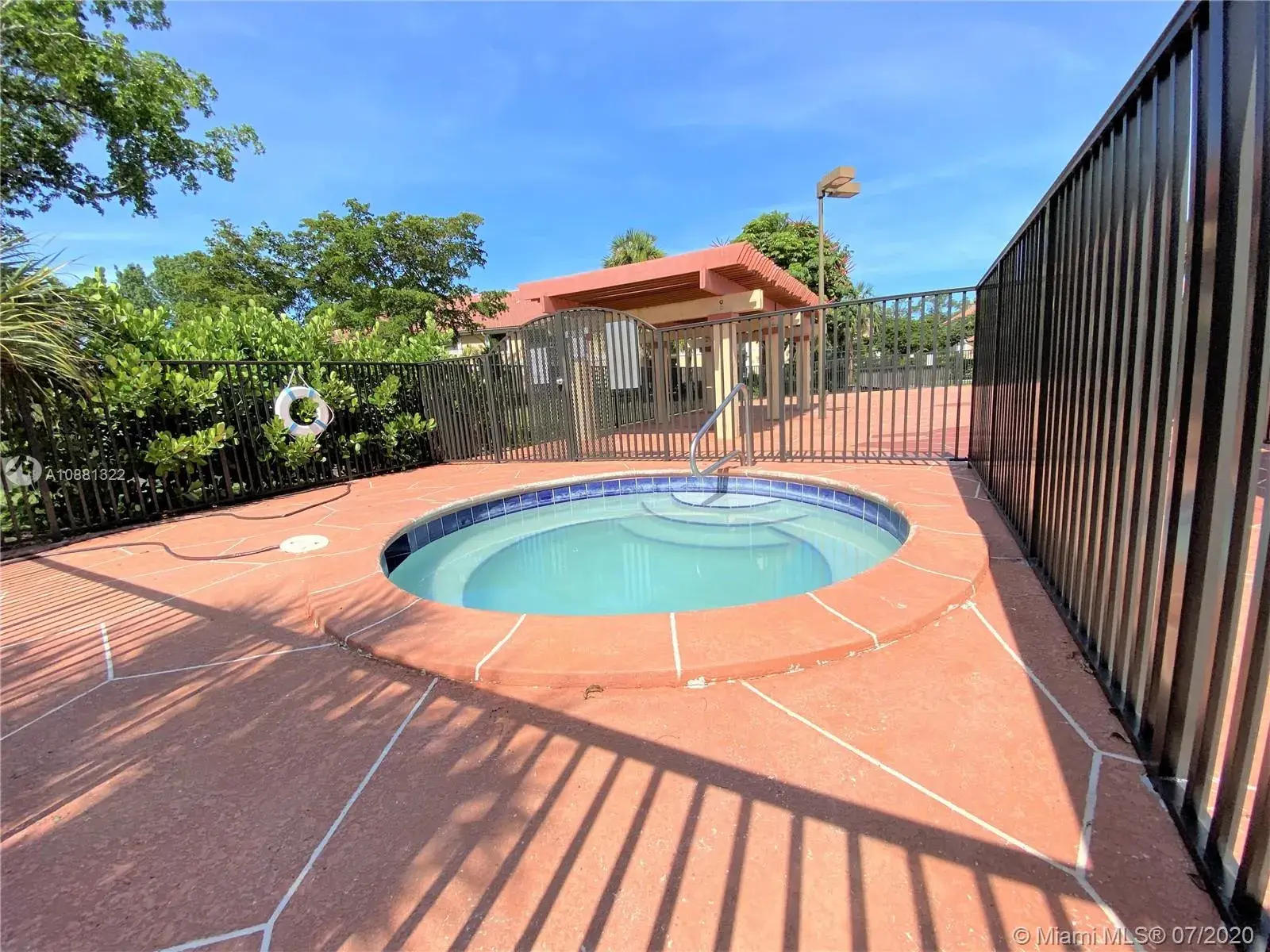 5761 Riverside Dr, Coral Springs FL 33067