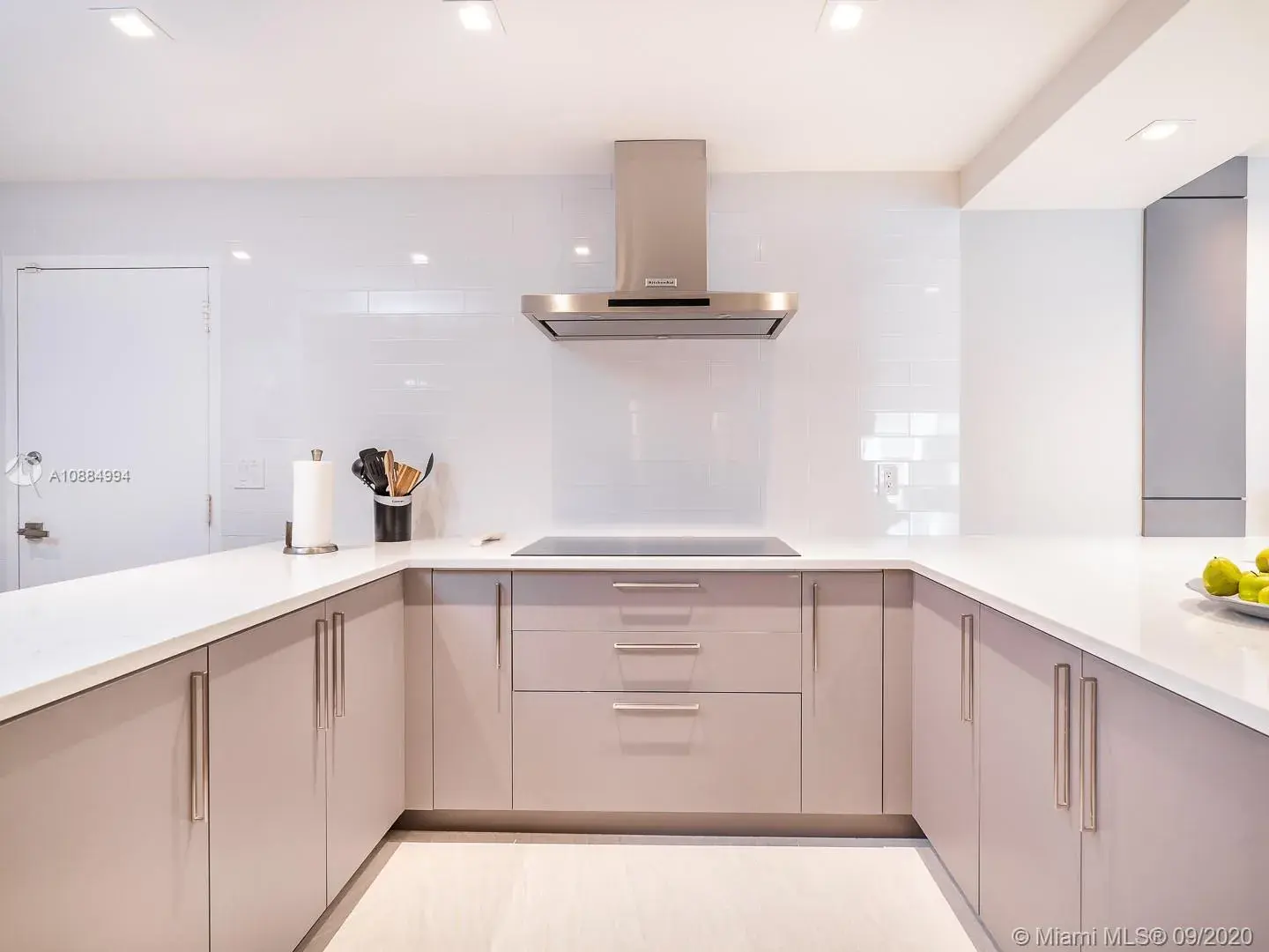 10155 Collins Ave # 1106, Bal Harbour FL 33154