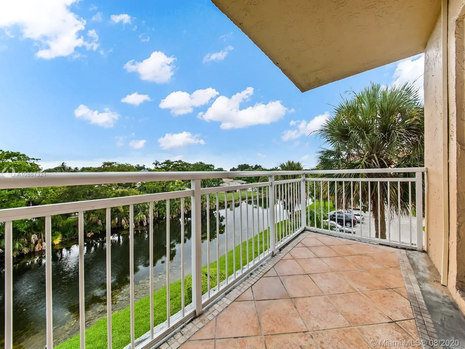 505 S Pine Island Rd # 302B, Plantation FL 33324