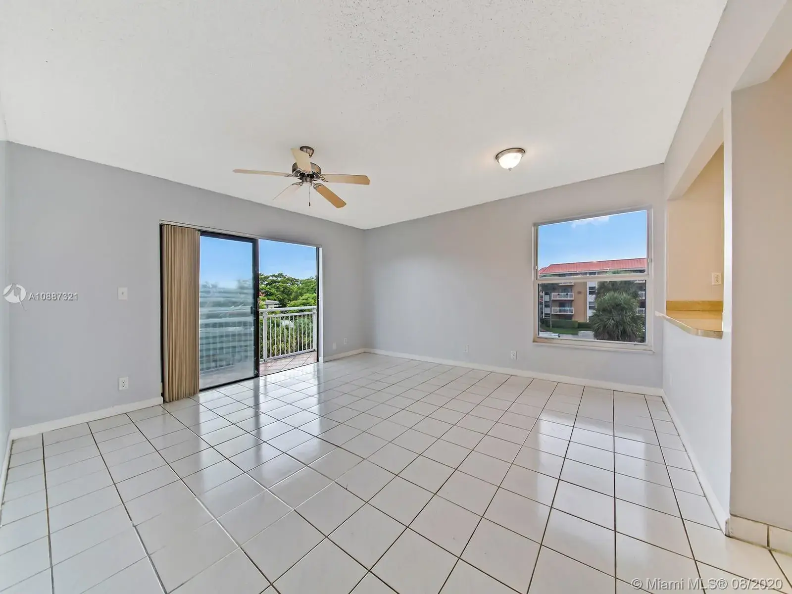 505 S Pine Island Rd # 302B, Plantation FL 33324