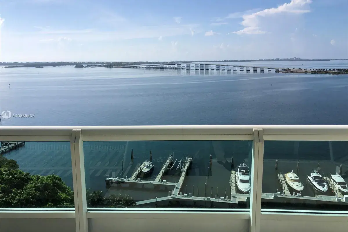 1643 Brickell Ave # 1704, Miami FL 33129