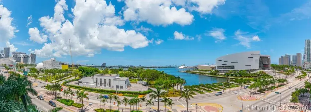 3 bedroom 3 bath Residential for sale at 900 Biscayne Blvd # 707, Miami FL 33132