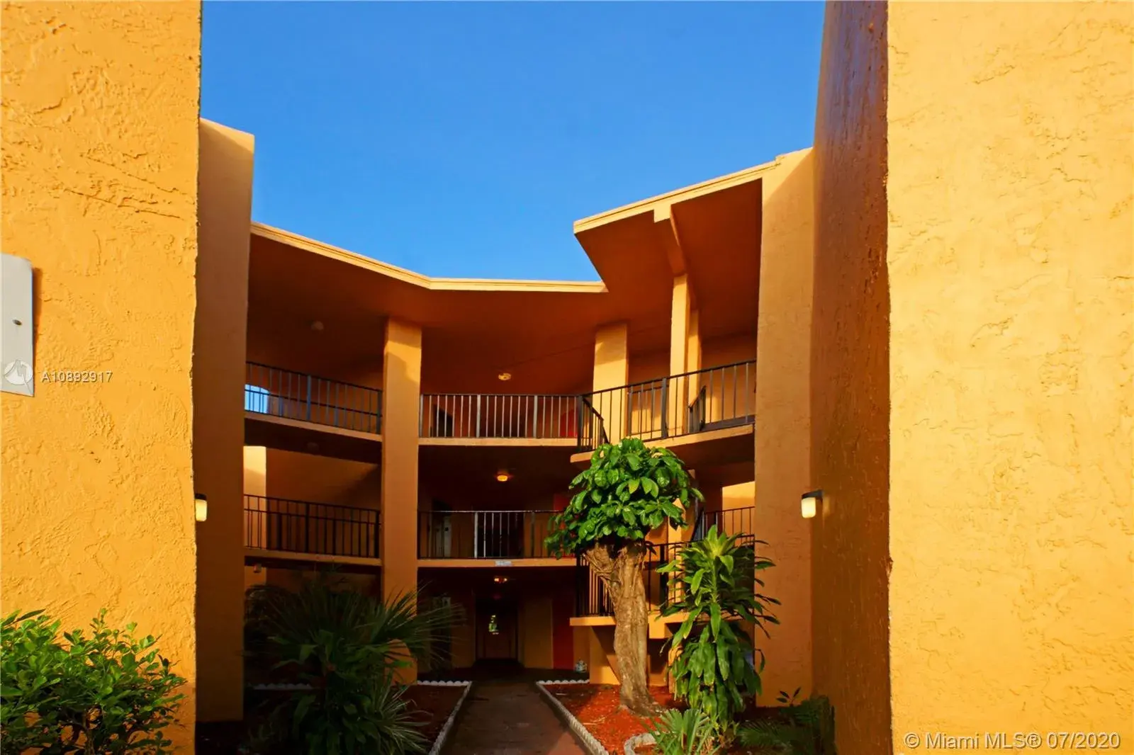 4364 NW 9th Ave # 3F, Deerfield Beach FL 33064