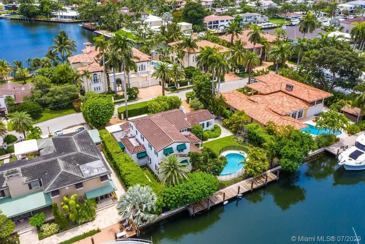 7 bedroom 8 bath Residential for sale at 441 Isle Of Palms Dr, Fort Lauderdale FL 33301