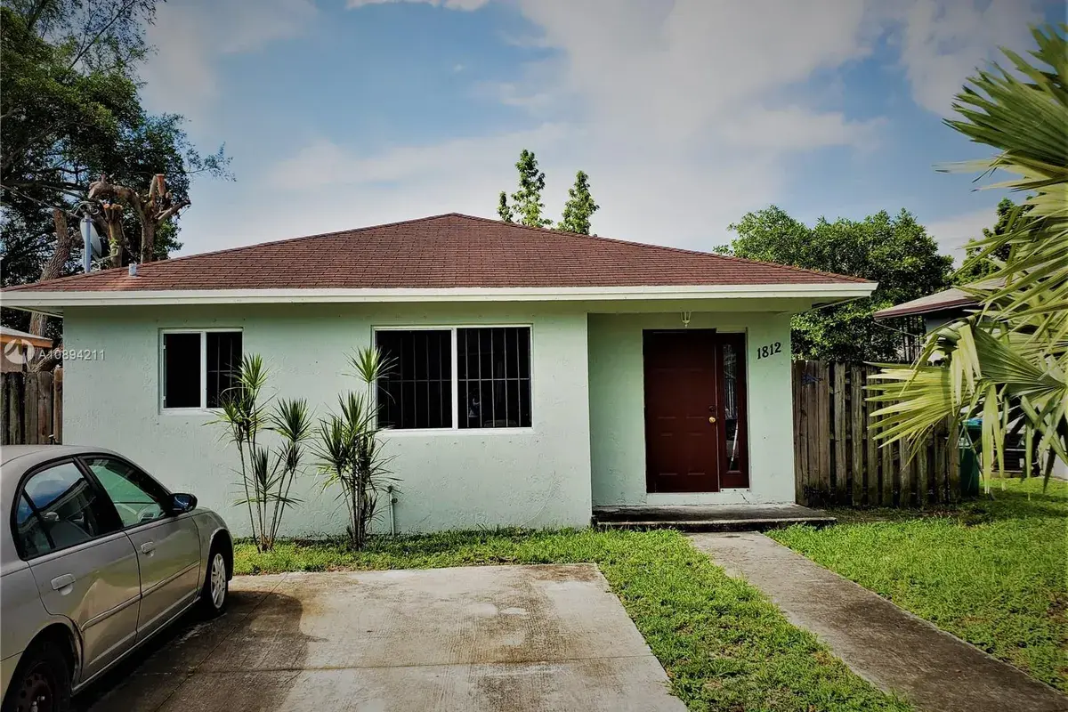 1812 NW 69th Ter, Miami FL 33147