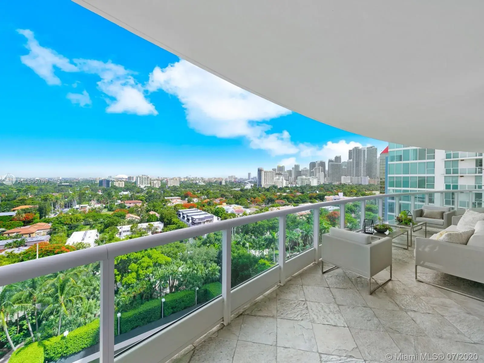 2 bedroom 2 bath Residential for sale at 2127 Brickell Ave # 1606, Miami FL 33129