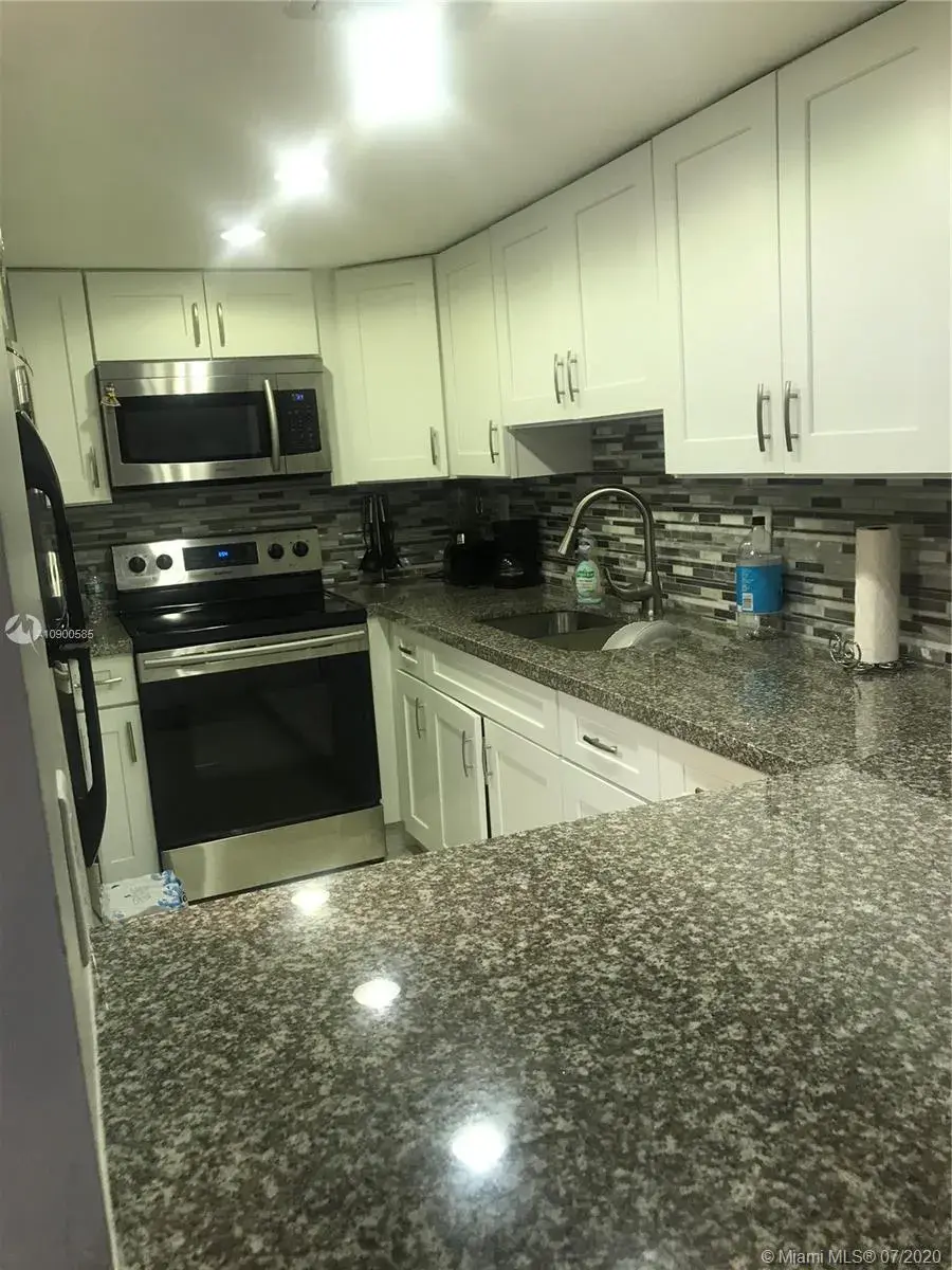 14356 SW 96th Ter, Miami FL 33186